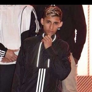 Meet your Posher, Robert